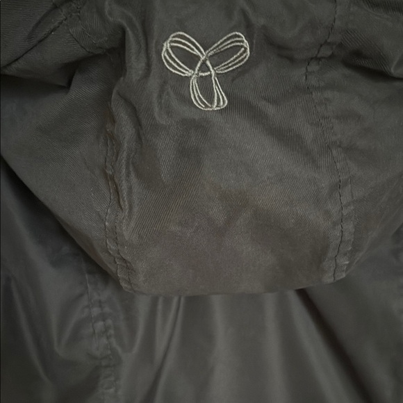 TNA Summit Parka - Picture 8 of 16